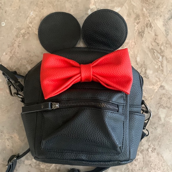 Disney Minnie Mouse Mini Backpack Crossbody Bag - Picture 5 of 6
